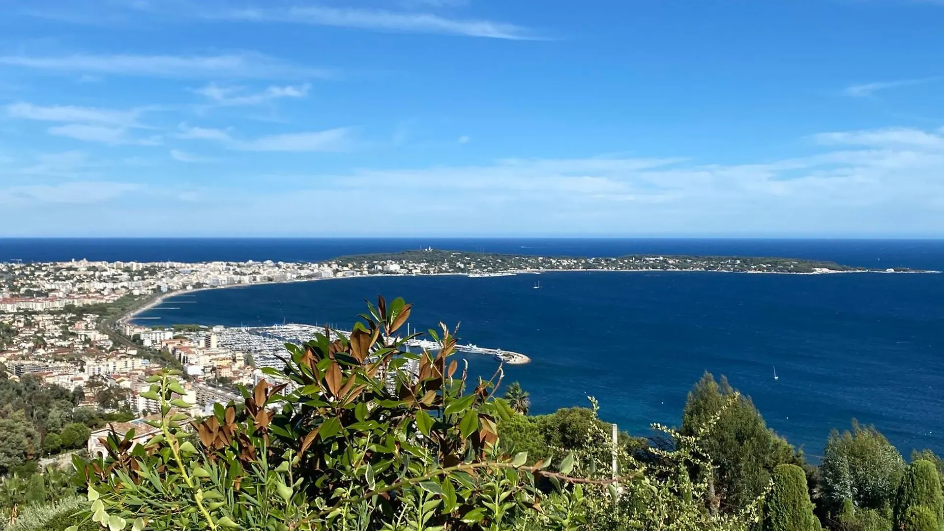 Appartement Bas De Villa Vue Panoramique Vallauris