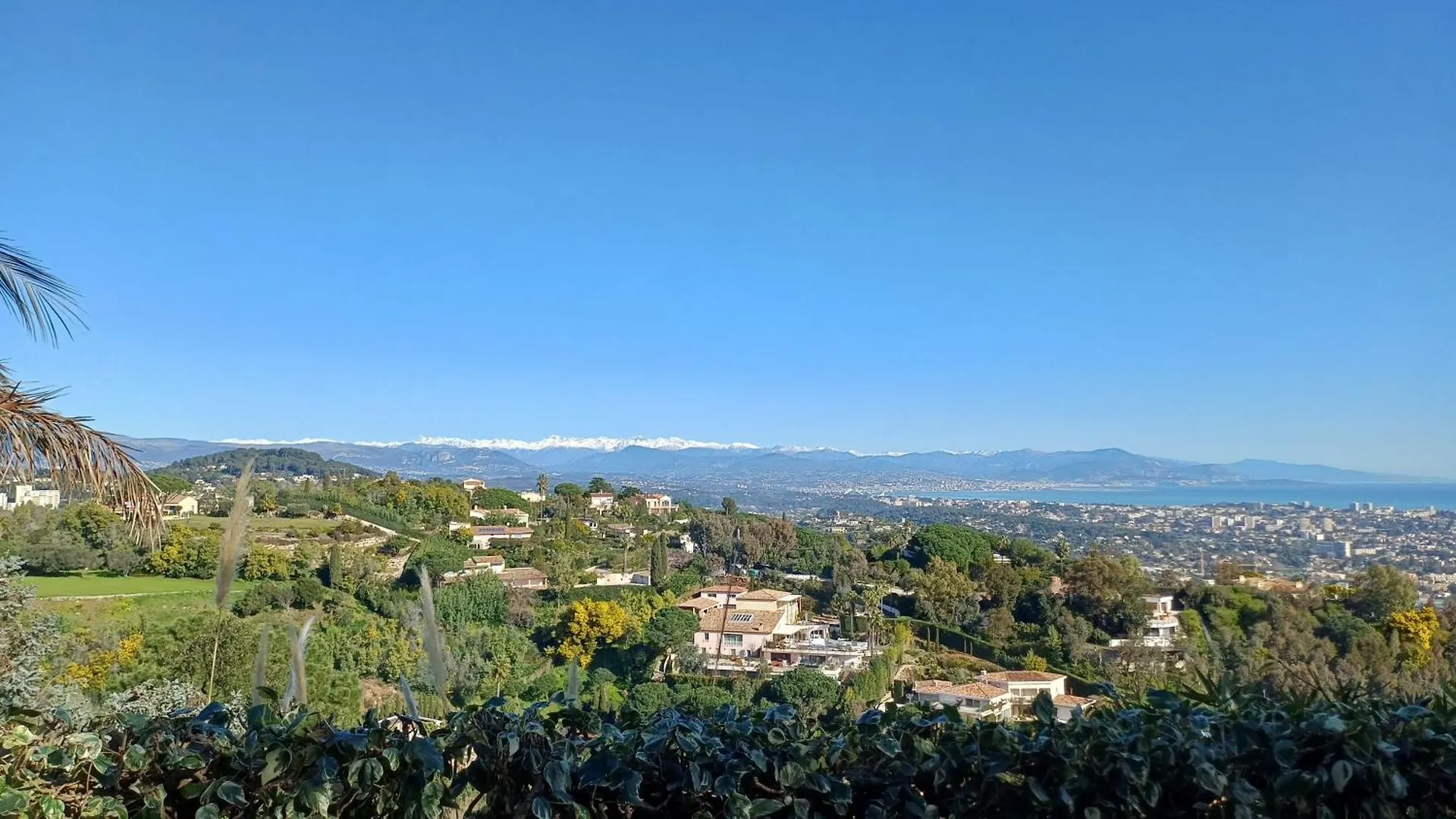 Bas De Villa Vue Panoramique Vallauris Appartement